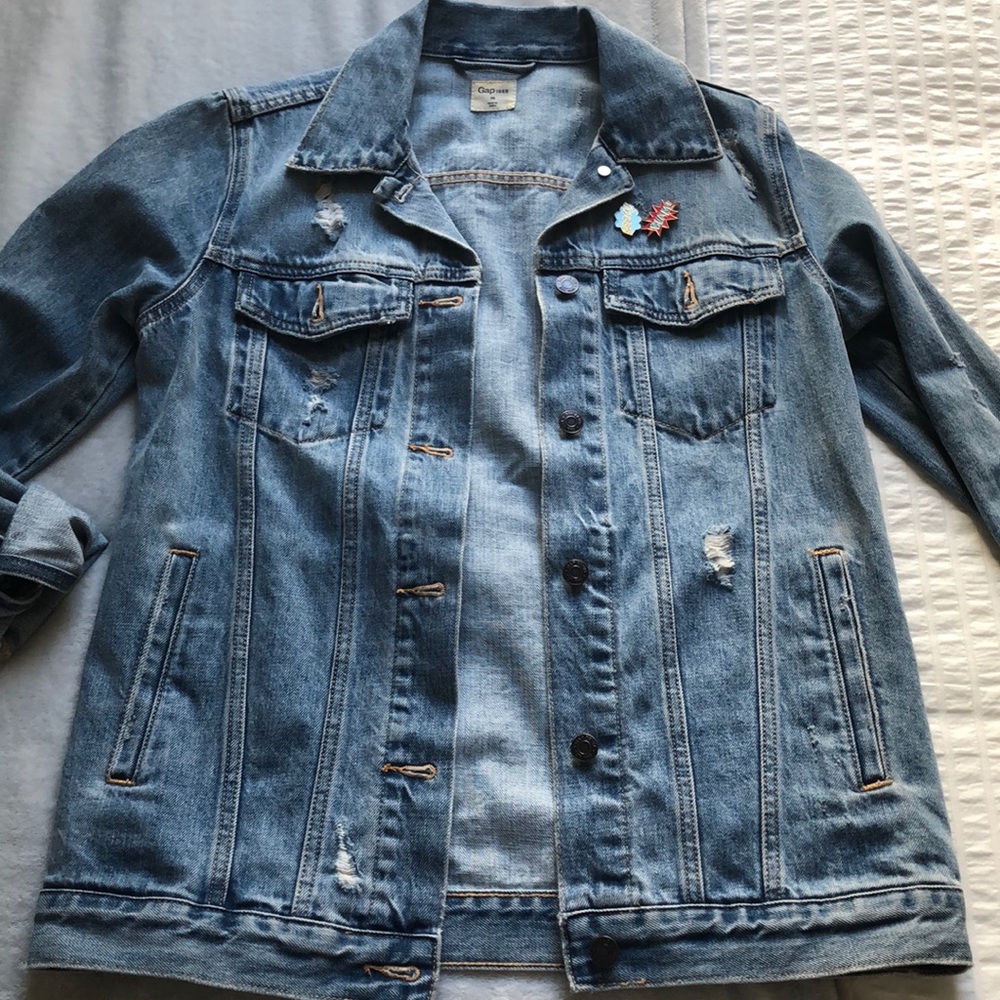 Distressed Gap Jean Jacket